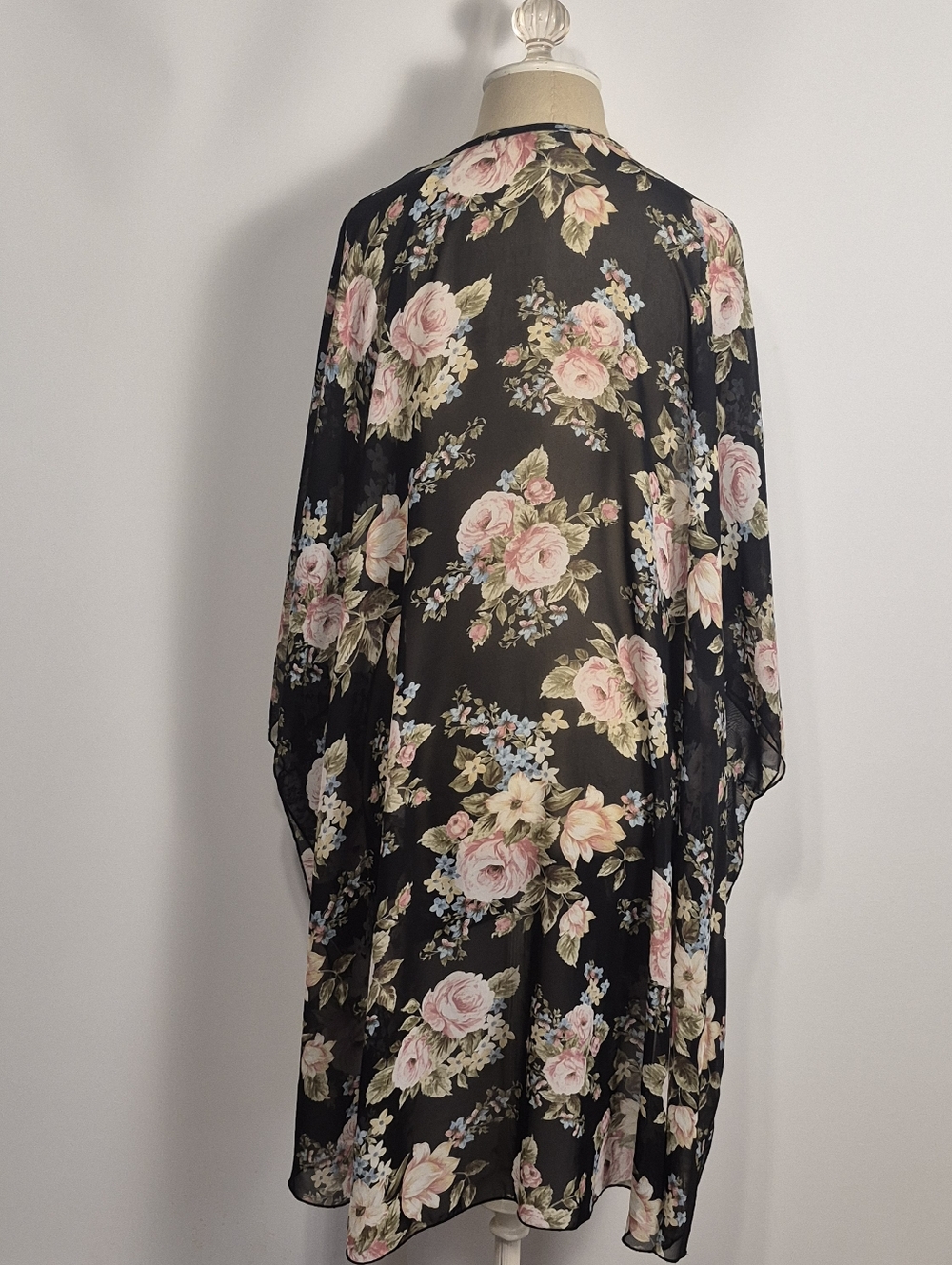 Tee for the Soul Boho Black Floral Sheer Kimono Cardigan Side Slits Open Front